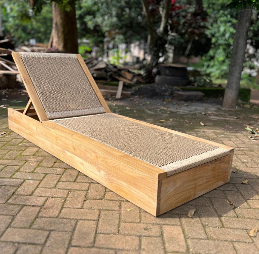 Luna Sun Lounger