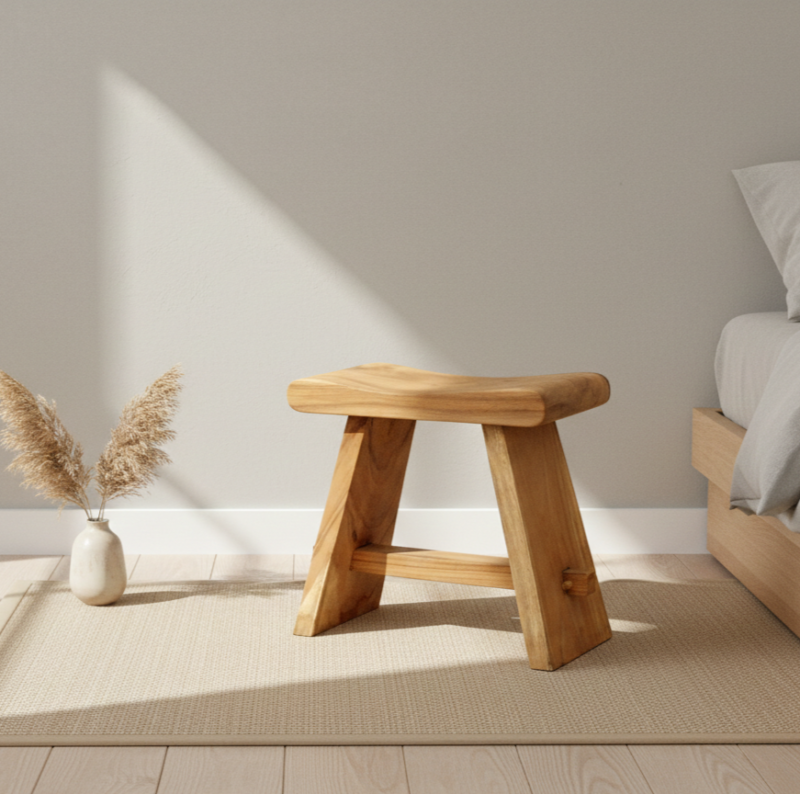 Hye Wooden Stool