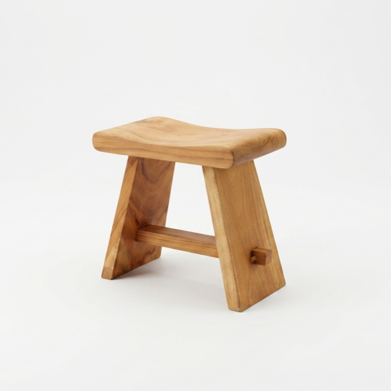 Hye Wooden Stool