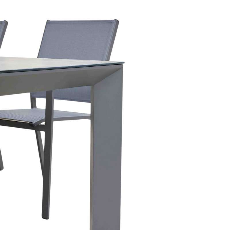 Elva Dining Table