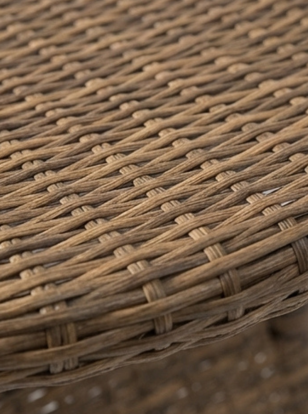 Alora Table