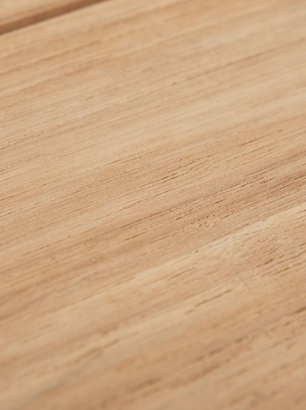 Nora  Table
