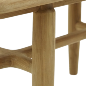 Arum  Table